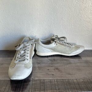 Amalfi Women’s Fedro Dual Zipper Sneakers Size: 9.5M